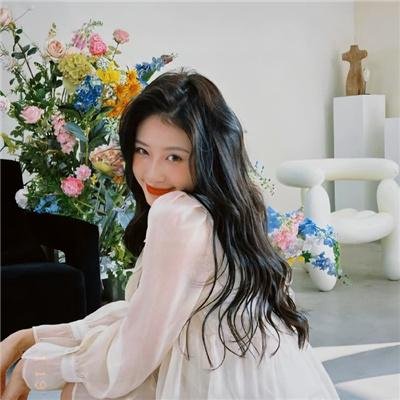 穿着旗袍的女孩